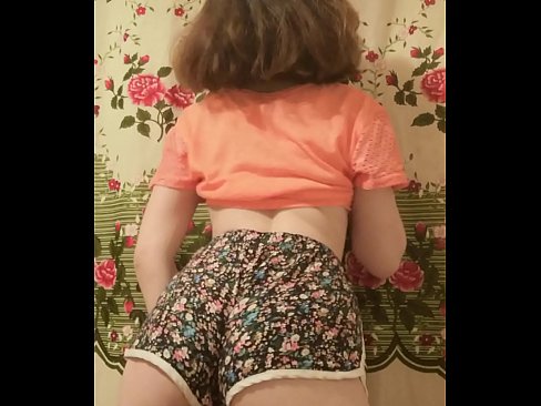 ❤️ Sexy na batang babe na hinuhubad ang kanyang shorts sa camera ❤️ Sex sa amin ❌️